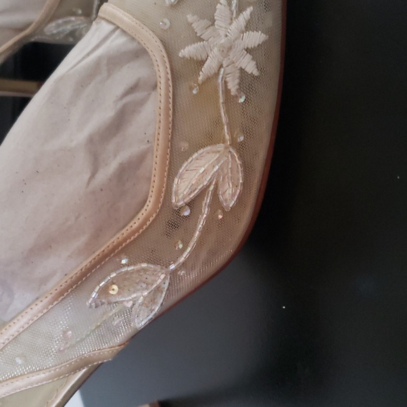 Caparros Cream Mesh Flower Beaded 3.5" Heel Slingback Pumps - Picture 10 of 14